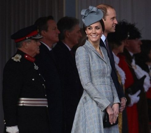 Η πρώτη εμφάνιση της εγκυμονούσας Kate Middleton