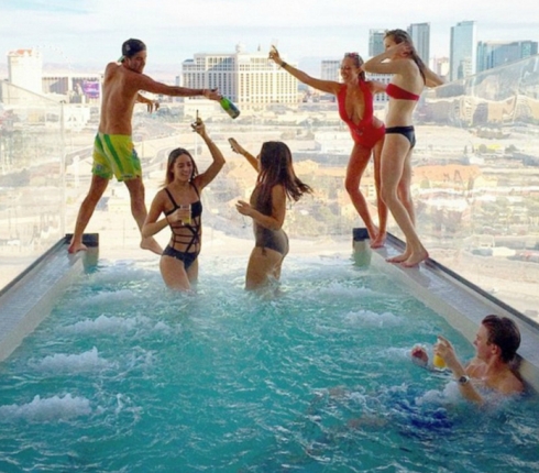 Tα πλούσια παιδιά του Instagram ξαναχτυπούν! Πόσο glamοur αντέχεις; 