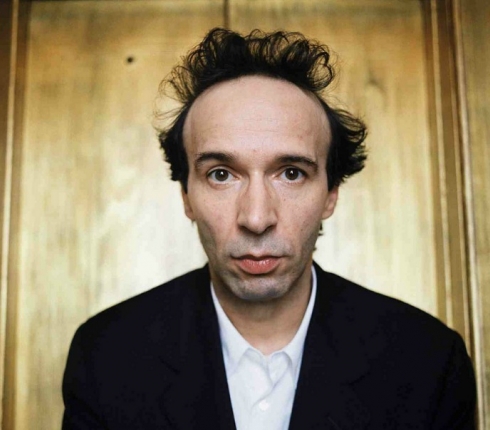 Η ζωή είναι (ακόμα) ωραία με τον Roberto Benigni! 10 λόγοι να το πιστέψεις