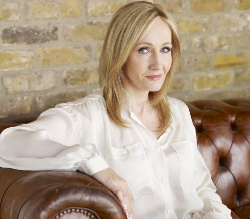 JK Rowling: Έκανε ρεζίλι τον Matthew Lewis στο Twitter!