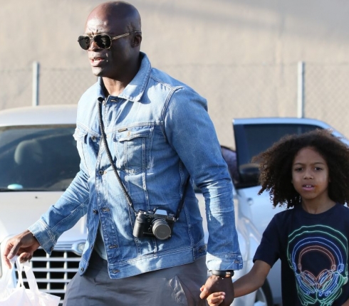 Seal: Βόλτα με τον γιό του στο Los Angeles