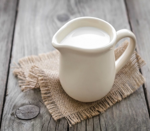 Λεκέδες από γάλα: Πώς να τους αφαιρέσεις 