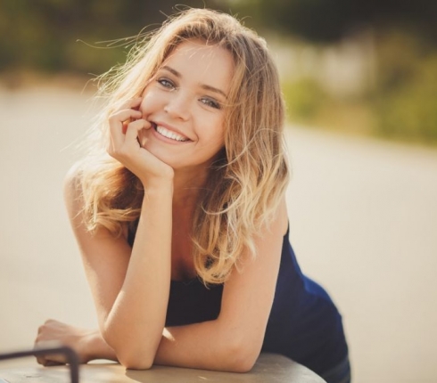 Μυστικά για λευκό χαμόγελο: Σκέφτεσαι κάτι καλύτερο; 