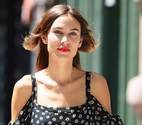 Η Alexa Chung δεν ξέρει μόνο από fashion trends