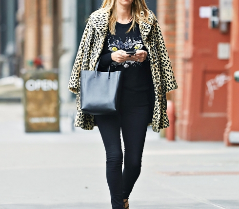 Η Nicky Hilton προτείνει το πιο stylish look για την Κυριακάτικη βόλτα