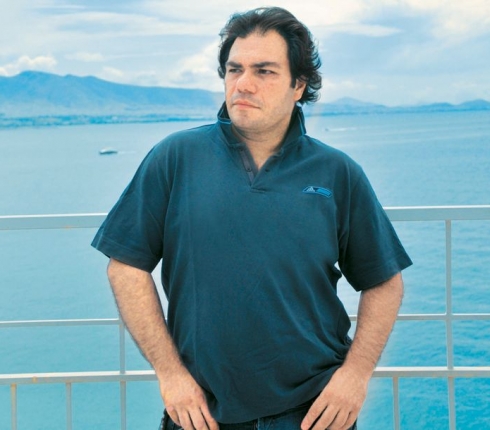 Πέθανε ο σκηνοθέτης Μανώλης Τζιράκης