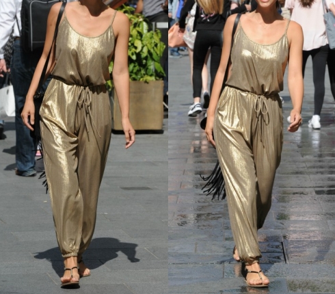 Hot or Not : Ποια διάσημη ηθοποιός φόρεσε ολόσωμη φόρμα σε χρυσή απόχρωση;