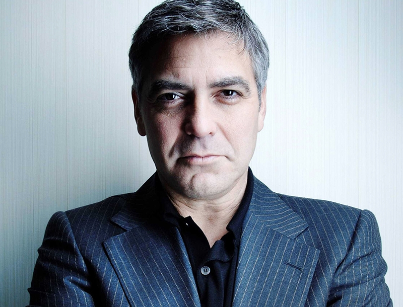 Μάθαμε πώς φιλάει ο George Clooney