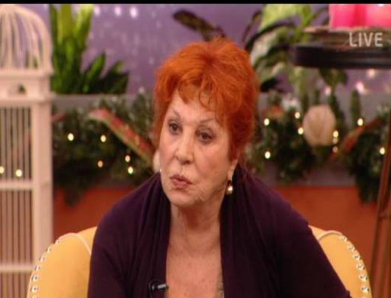 H Χρυσούλα Διαβάτη ξέσπασε στα Καρντάσιανς: "Εγώ ορίζω τι είναι θέατρο" H Χρυσούλα Διαβάτη ξέσπασε στα Καρντάσιανς: "Εγώ ορίζω τι είναι θέατρο"