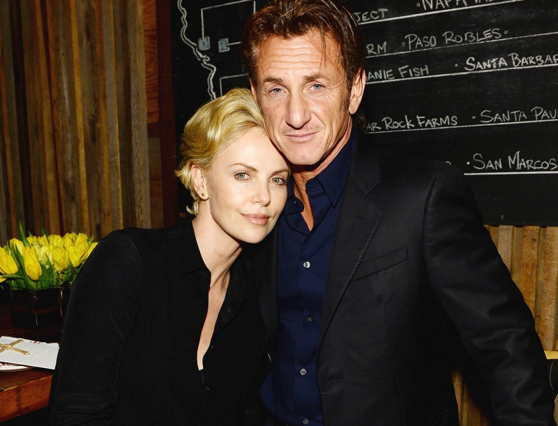 Ο Sean Penn θέλει να παντρευτεί την Charlize Theron! Τι αποκάλυψε για την σχέση τους