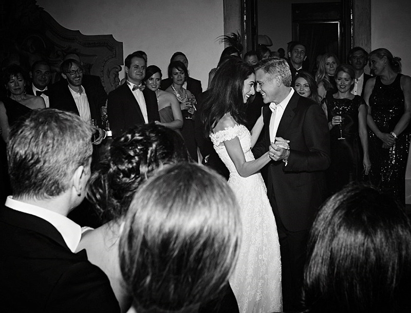 Οι φωτογραφίες που δεν έχεις δει από το γάμο Clooney- Alamuddin