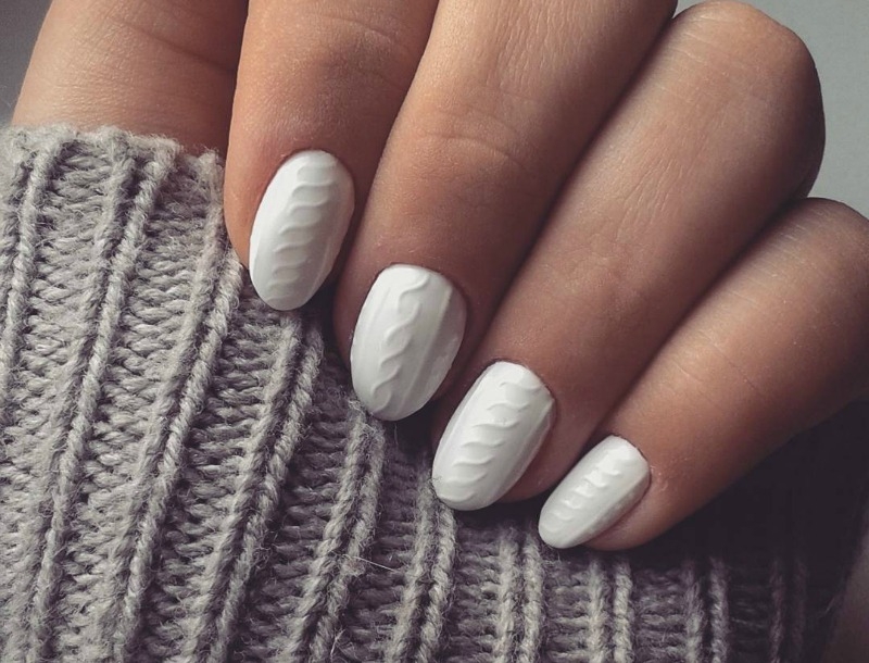 Knit Nails: Αυτή είναι η νέα τάση στα νύχια