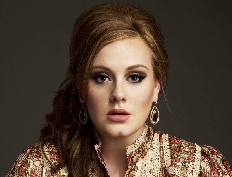 Hello της Adele: Οι celebrity που λύγισαν στο άκουσμά του
