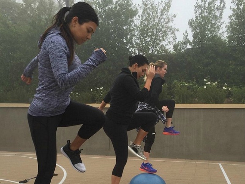 Kourtney Kardashian: Σε πυρετώδεις fitness ρυθμούς