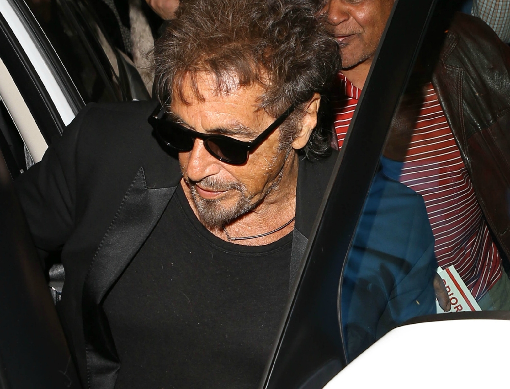 Al Pacino: Η σπάνια βραδινή του βόλτα στο Δυτικό Hollywood