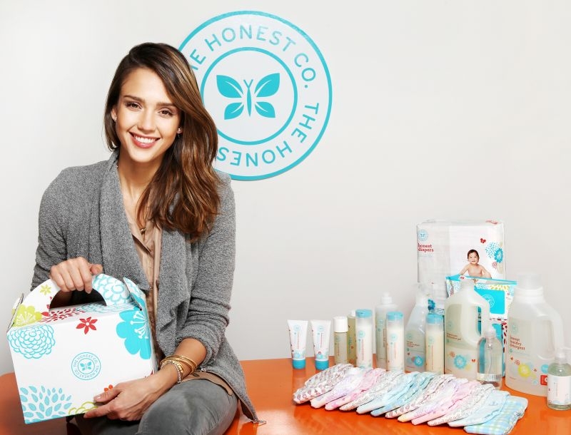 Jessica Alba : Λέει ψέματα για τα βιοδιασπώμενα προϊόντα της εταιρείας της;