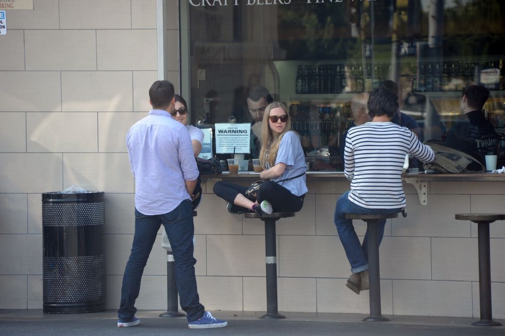 Amanda Seyfried: Βόλτα για καφέ στο Los Angeles