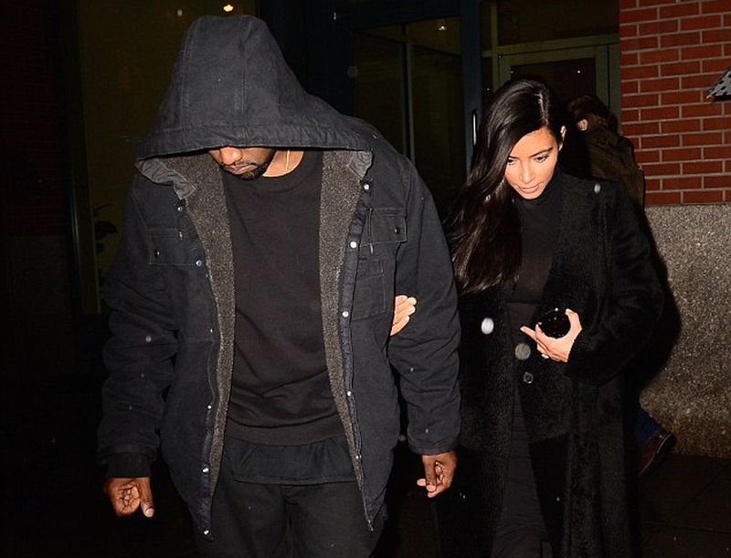 Ποιο διαζύγιο; Μαζί Kanye West-Κim Κardashian Ποιο διαζύγιο; Μαζί Kanye West-Κim Κardashian
