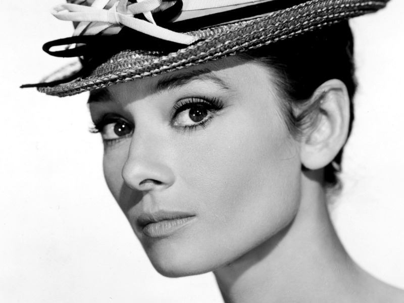 Audrey Hepburn: Το αποστεωμένο κορίτσι που κατέκτησε τo σινεμά!