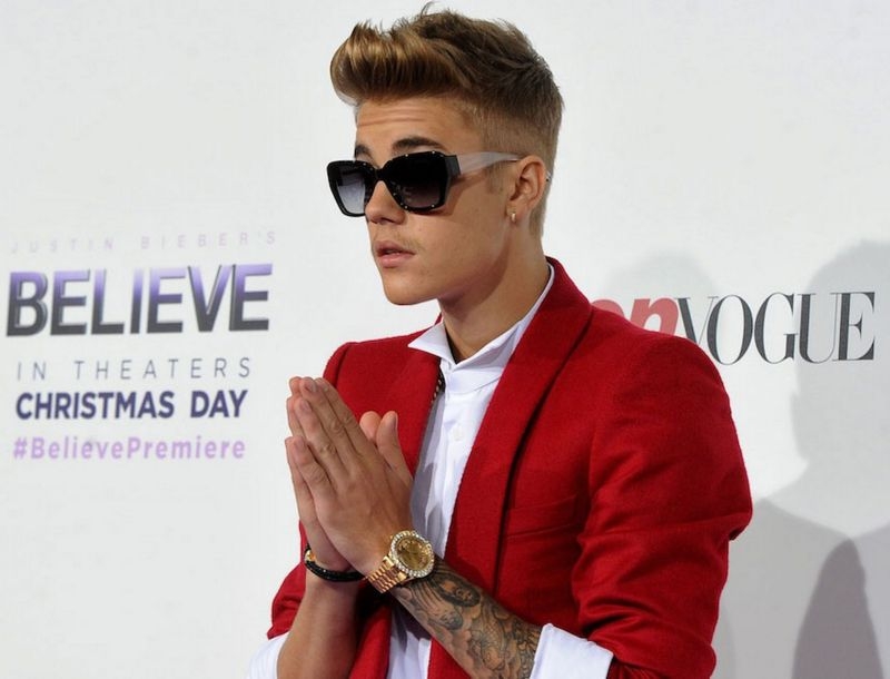Justin Bieber: Πήγε να κάνει έκπληξη στην Ariana Grande και ξέχασε τους στίχους Justin Bieber: Πήγε να κάνει έκπληξη στην Ariana Grande και ξέχασε τους στίχους