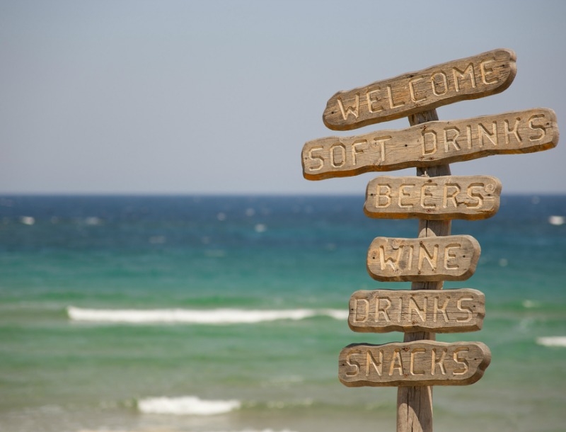 Era Mensa: To beach bar που αγαπήσαμε στο Πόρτο Ράφτη