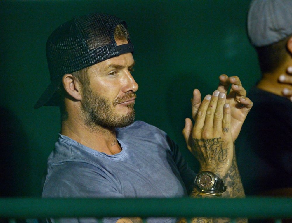 David Beckham: Τον έχεις δει να γλύφει τα δάχτυλά του; 