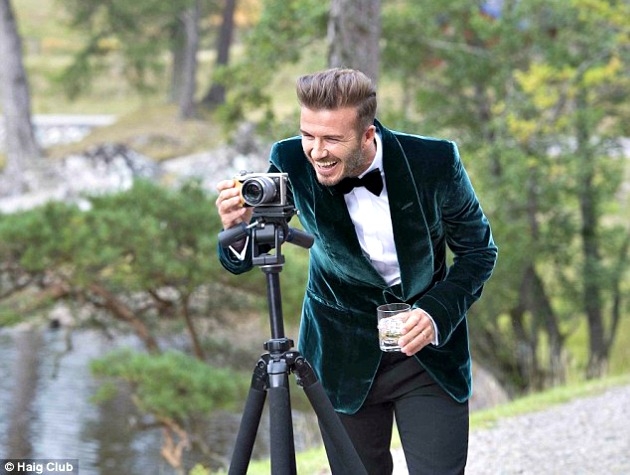 Ο David Beckham μας κερνάει ουίσκι