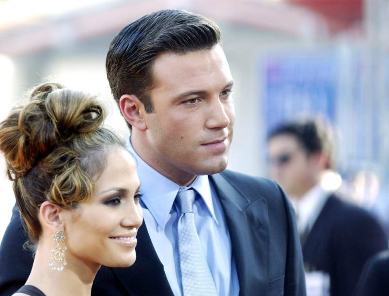 O Ben Affleck παίρνει διαζύγιο για να τα ξαναφτιάξει με την Jennifer Lopez;