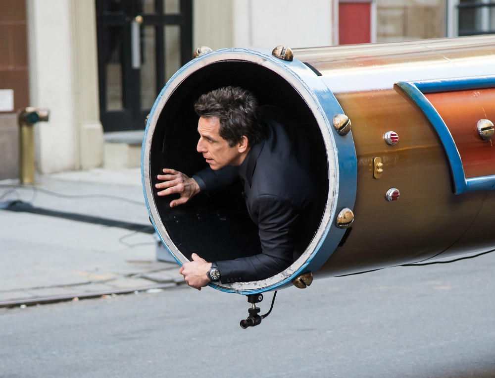 Ben Stiller: Σκαρφάλωσε σε γιγάντιο κανόνι για τα νέα του γυρίσματα