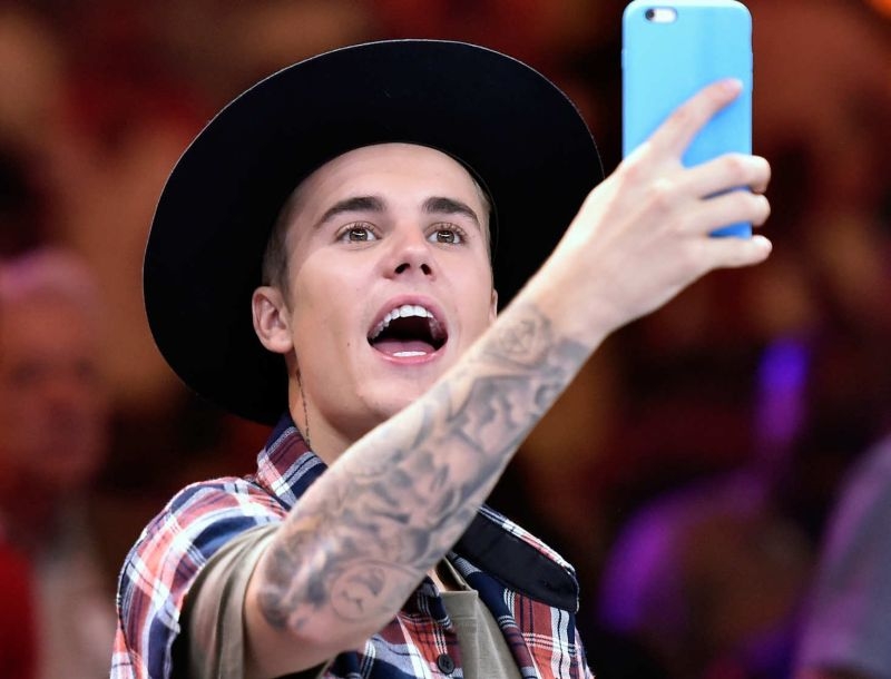 Justin Bieber: Συγγνώμη που έδειξα τα οπίσθια μου! Justin Bieber: Συγγνώμη που έδειξα τα οπίσθια μου!