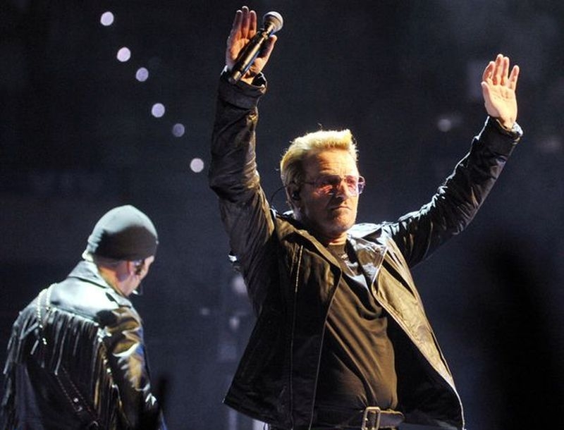 Bono : Αφιέρωσε το In The Name Of Love στον Aylan Kurdi
