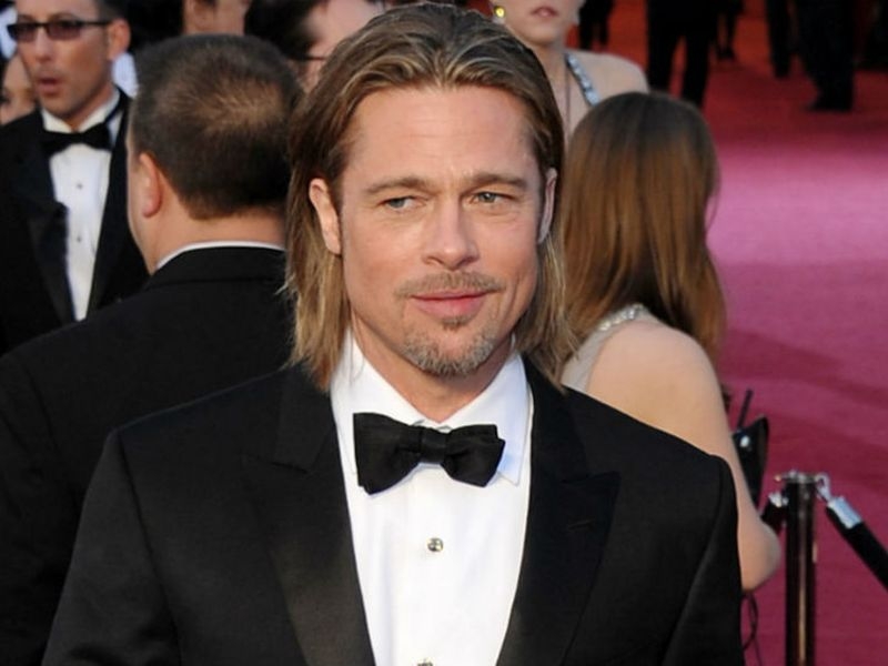 Δεν φαντάζεσαι με ποιον μένει ο Brad Pitt