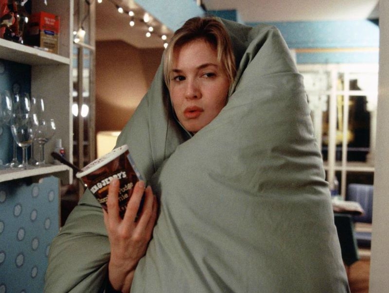 Όσα μου έμαθε η Bridget Jones! Πώς θα κρύψεις την κοιλιά που προεξέχει δεξιά και αριστερά; 