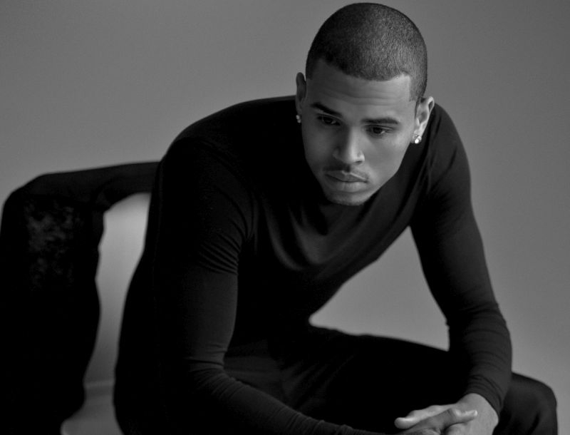 Chris Brown: Είναι πατέρας και το έκρυβε!