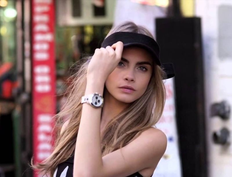 Cara Delevingne: Η καμπάνια με τα εσώρουχα που ξεσηκώνει