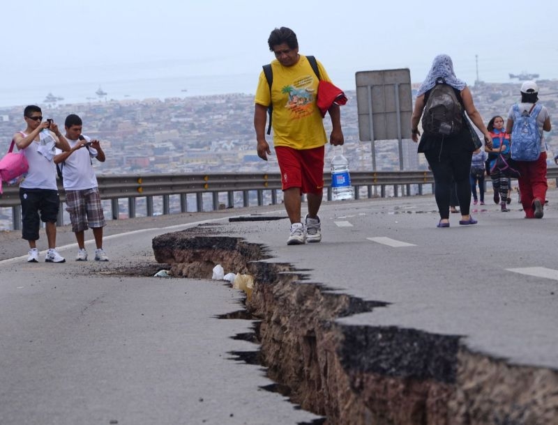 Χιλή : Σεισμός 8,3 ρίχτερ – 5 νεκροί, εκατοντάδες τραυματίες, χιλιάδες άστεγοι!