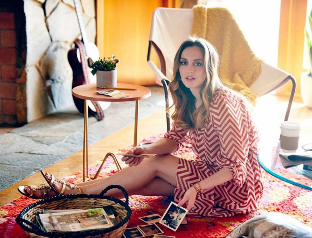 Jimmy Choo: H Leighton Meester μας δείχνει τα πιο elegant κομμάτια της τελευταίας συλλογής