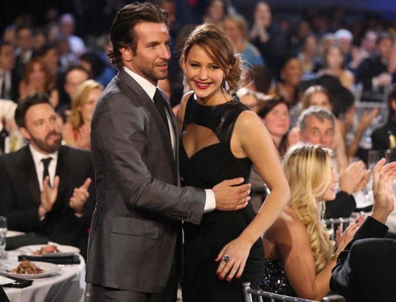 Jennifer Lawrence: Δεν έχω σχέση με τον Bradley Cooper!