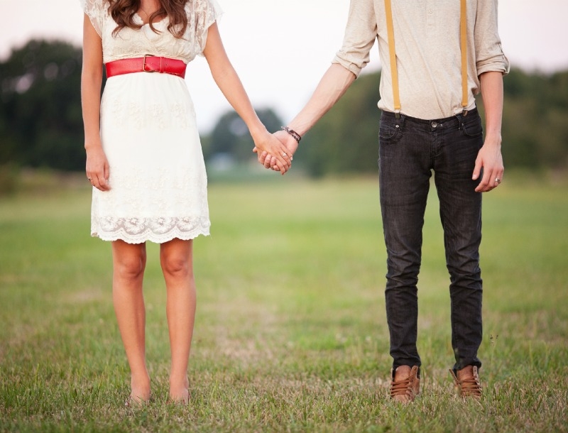 5 περίεργα πράγματα που κάνουν τα ζευγάρια που είναι σε μακροχρόνια σχέση