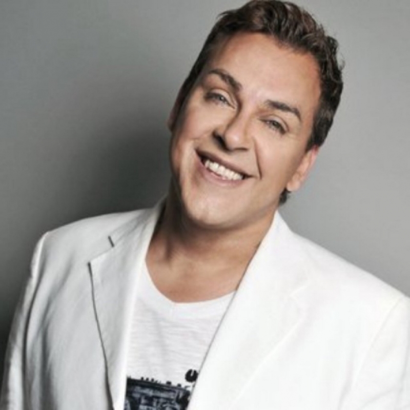 Πέθανε ο Γιάννης Αγγελάκης! Πέθανε ο Γιάννης Αγγελάκης!
