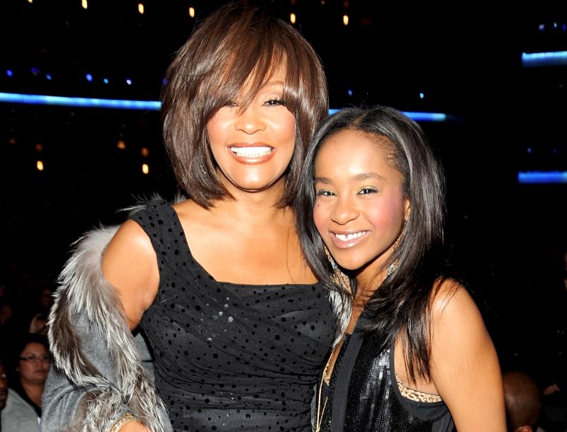 Bobbi Kristina: Ετοίμαζε ταινία για την ζωή της μητέρα της, Whitney Houston