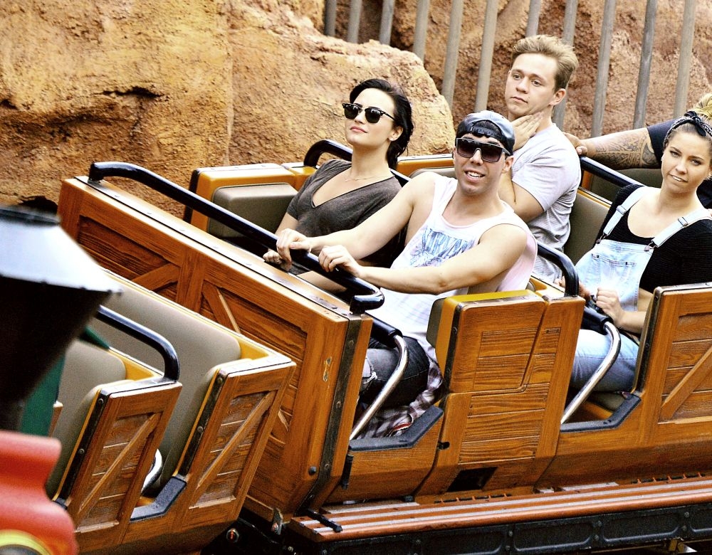 Demi Lovato: Ξεφάντωμα στην Disneyland