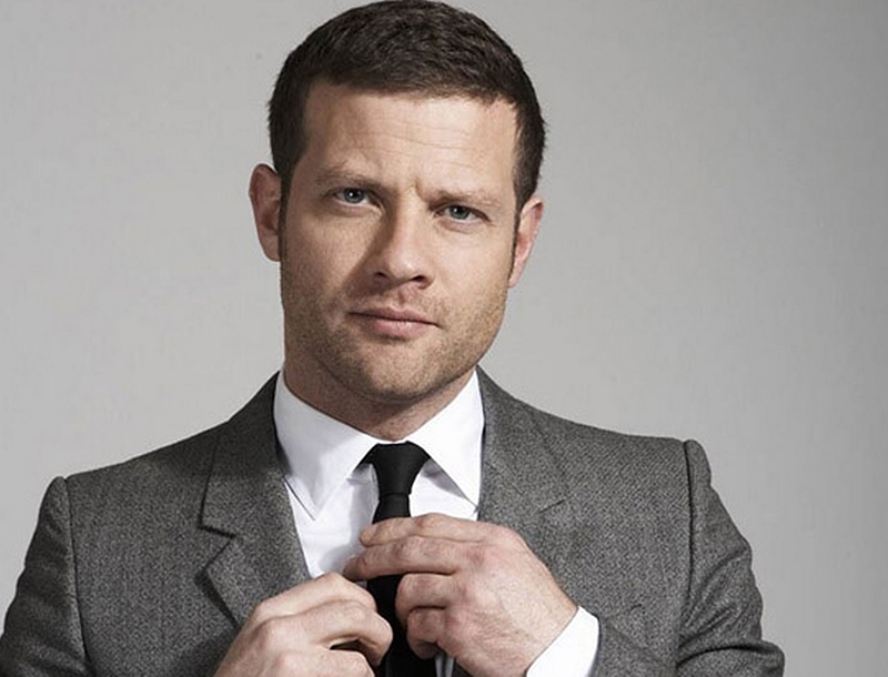 Dermot O'Leary: Παραιτήθηκε ο παρουσιαστής του βρετανικού X-Factor Dermot O'Leary: Παραιτήθηκε ο παρουσιαστής του βρετανικού X-Factor