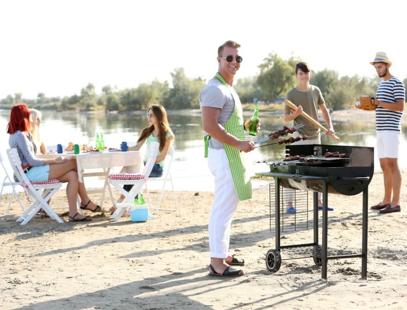 Όσα πρέπει να κάνεις πριν το dinner party των γενεθλίων σου