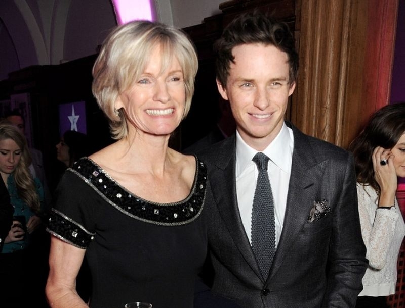 Περήφανη μαμά: Η κυρία Redmayne καμαρώνει για τον Eddie και τα Oscars