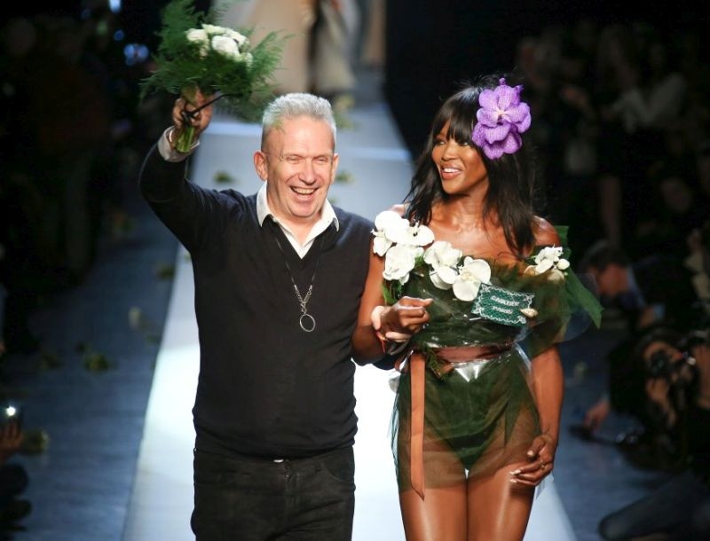 Η βασίλισσα της πασαρέλας: Η Naomi Campbell στο catwalk του Gaultier