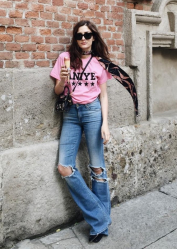 Street style : H Eleonora Carisi ξεκινάει την εβδομάδα με το πιο stylish street look