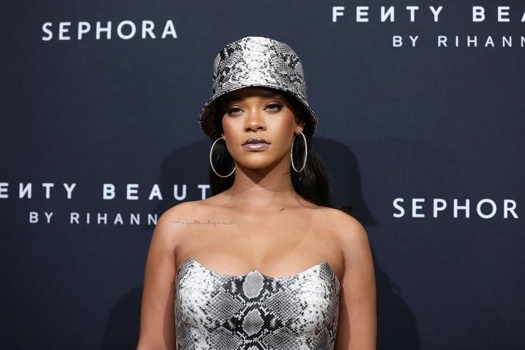 Rihanna: Σταματήστε να τρομοκρατείτε μετανάστες Rihanna: Σταματήστε να τρομοκρατείτε μετανάστες