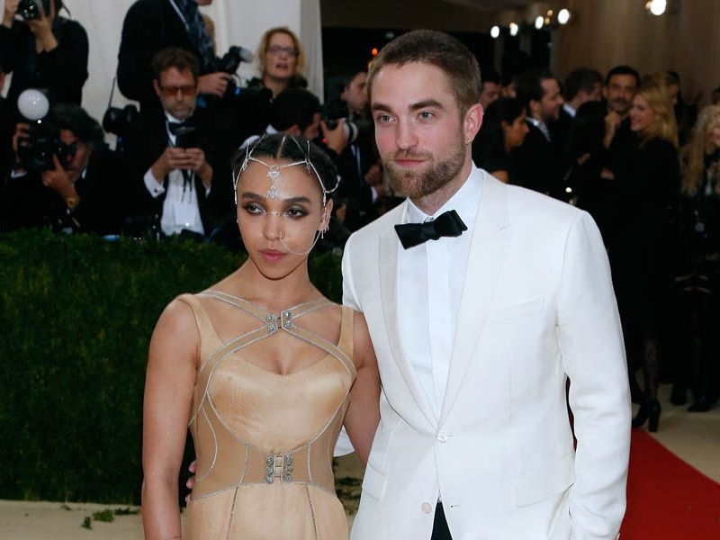 Split Alert: Χώρισαν Robert Pattinson-FKAtwigs