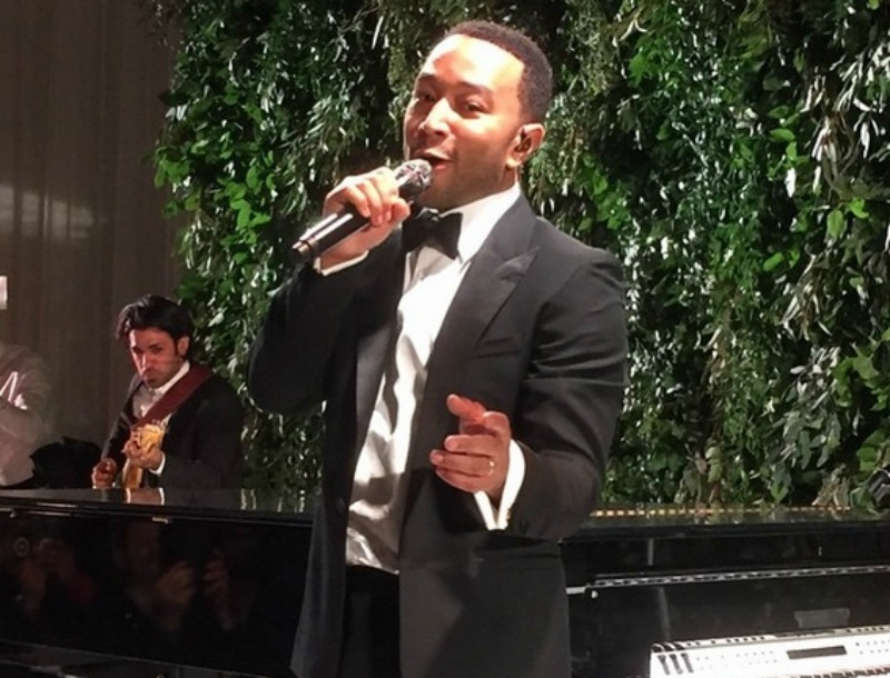 O John Legend τώρα τραγουδάει και σε γάμους 